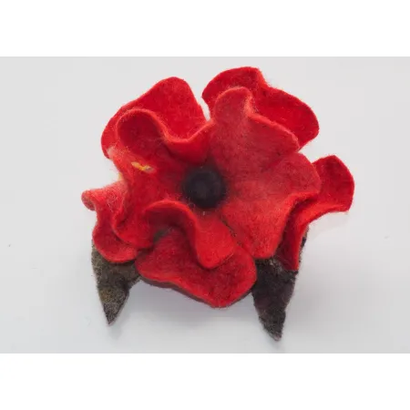 Broszka filcowa kwiat czerwony z merynosu i jedwabiu