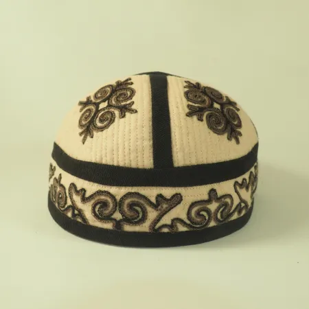 Filcowa męska czapka haftowana z wełny merynosów (59cm)