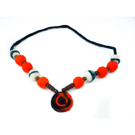 Kolorowy koral naszyjnik Filcowy Ślimak