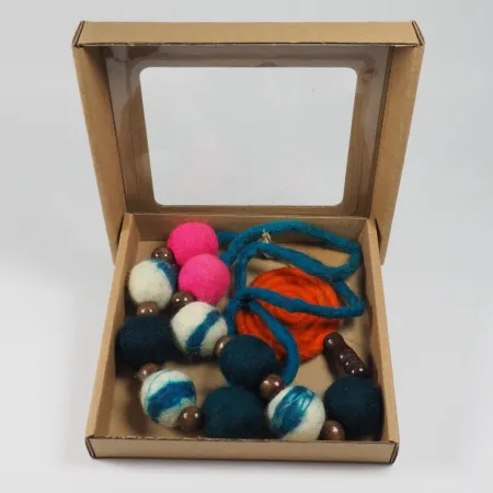 Kolorowy koral naszyjnik  Filcowy Ślimak