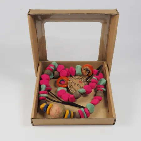 Filcowy koral naszyjnik Wesoły melanż