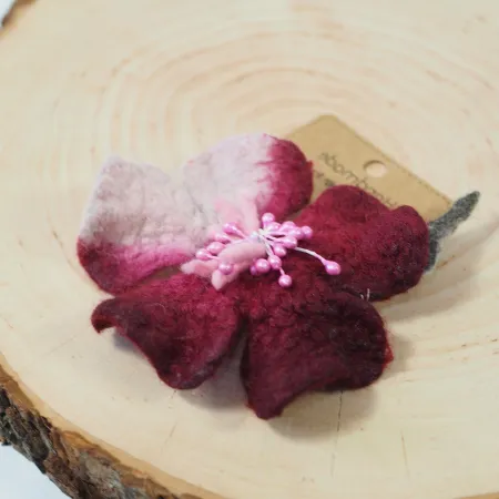 Damska broszka filcowa kwiat Bordowy