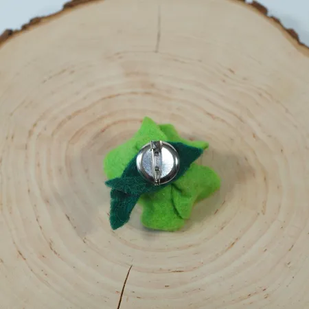 Damska broszka filcowa kwiat Zielony