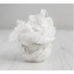 Czesanka jedwabna Sari do filcowania BIAŁY NATURALNY