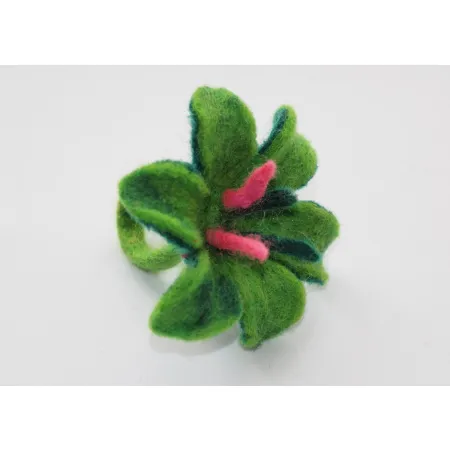 Pierścionek z wełny wzór 9