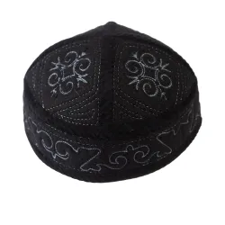 Męska czapka czarna haftowana wełniana z kaszmirem (58,59,60cm)