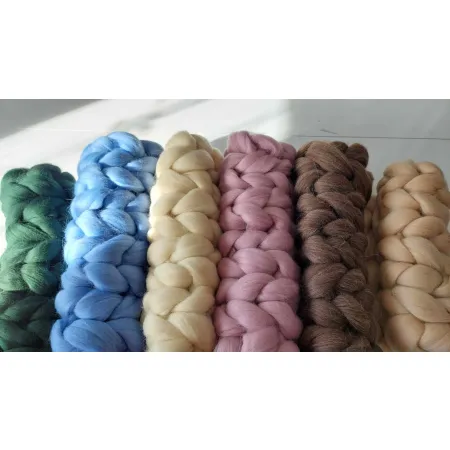 Kocyk czesankowy do sesji noworodkowej NIEBIESKI