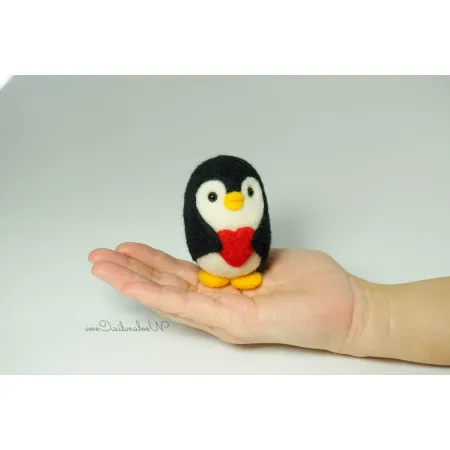 Pingwin z serduszkiem do sesji fotograficznej