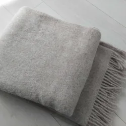 Wełniany pled narzuta koc z wełny merynosów 170x210cm MELANŻ BEŻOWY