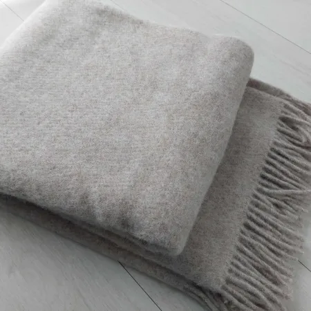 Wełniany pled narzuta koc z wełny merynos 140x205 cm