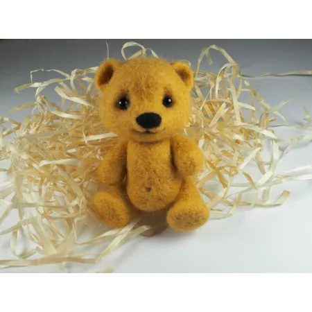 Miś filcowy do fotografii noworodkowej