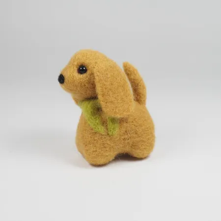 Piesek mały z szalikiem, maskotka dla dzieci i dorosłych