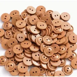 Guziki drewniane dwustronne Rude lakierowane 18mm 10szt