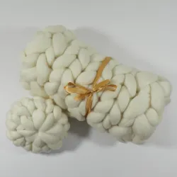 Kocyk czesankowy do sesji noworodkowej BIAŁY ECRU