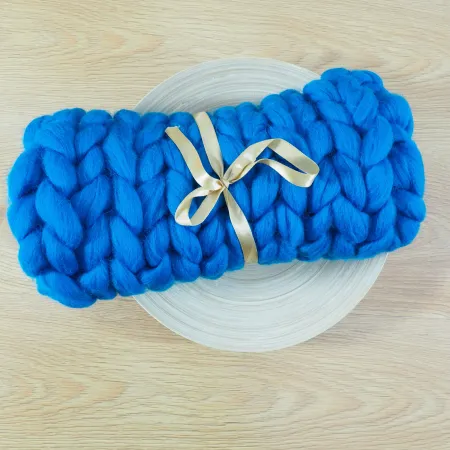 Kocyk czesankowy do sesji noworodkowej Melanż Turkusowo-szafirowy