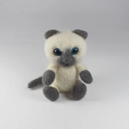 Kotek filcowy biało-szary do do fotografii noworodkowej