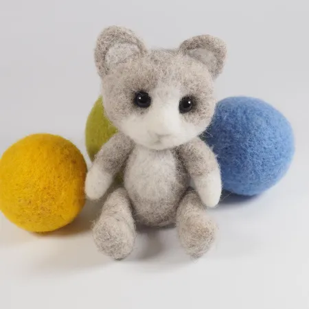 Kotek filcowy do fotografii noworodkowej Melanż