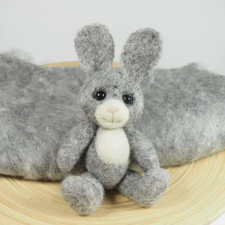 Królik filcowy do sesji fotograficznej noworodkowej SZARY BIAŁY