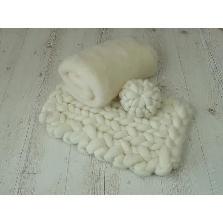 BIAŁA SUPER GRUBA CHMURKA wełniana do wypełnienia koszy do sesji noworodkowej