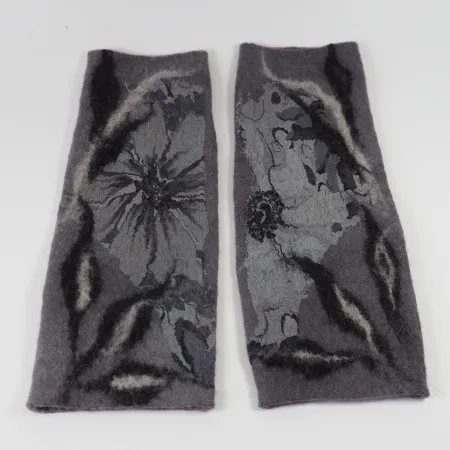 Mitenki filcowe szare w kwiaty z wełny