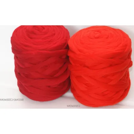 Wełna czesankowa polska JASNA CZERWIEŃ #11