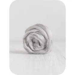 Jedwabna czesanka Tussah JASNY SZARY SREBRNY