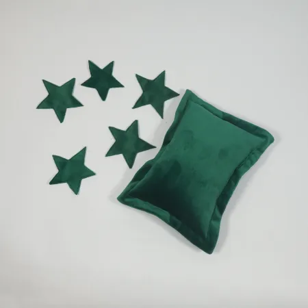 Poduszka Księżyc i gwiazdy do sesji noworodkowej ZIELEŃ BUTELKOWA velvet