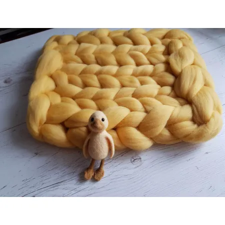 Kocyk czesankowy do sesji noworodkowej ŻÓŁTY #2