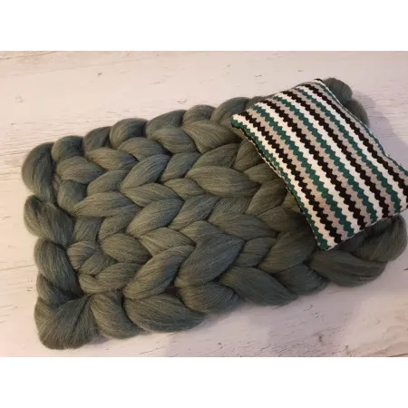 Kocyk czesankowy do sesji noworodkowej MELANŻ ZIELONY