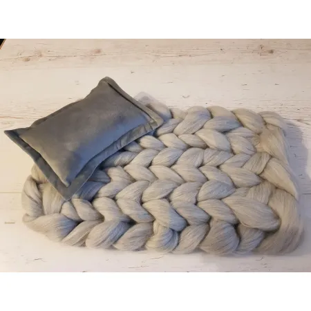 Kocyk czesankowy do sesji noworodkowej MELANŻ SREBRNY