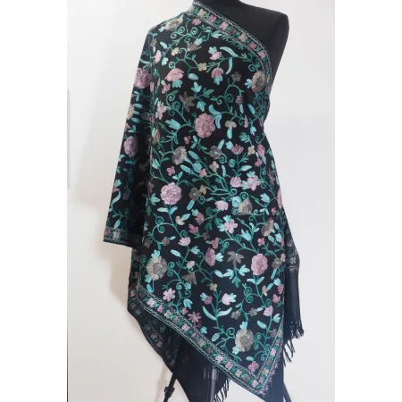 Damski szal wełniany merynos Aari haftowany w kwiaty