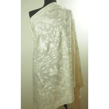 Damski wełniany szal merinos haftowany Biały kremowy