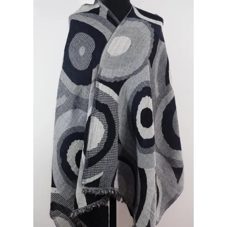Duży wełniany damski szal w odcieniach szarości