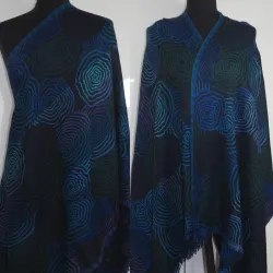 Damski szal  z wełny merynosów granatowy