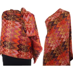 Damski szal wełniany w ognistych jesiennych barwach
