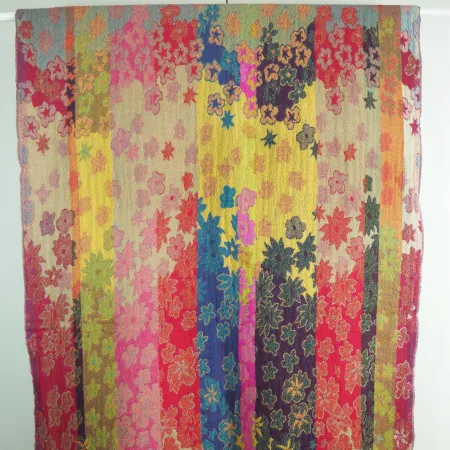 Damski szal dwustronny w kwiaty z wełny merynosów