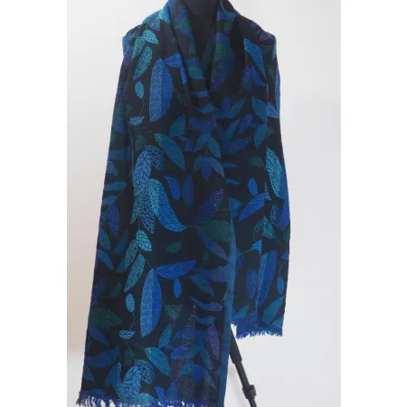 Elegancki granatowy damski szal z wełny z merynosów