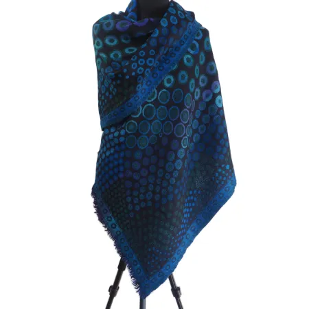 Elegancki granatowy duży szal dwustronny z wełny z merynosów