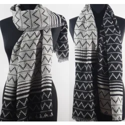 Damski etno szal z wełny merynosów
