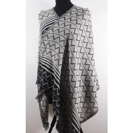 Damski etno szal z wełny merynosów